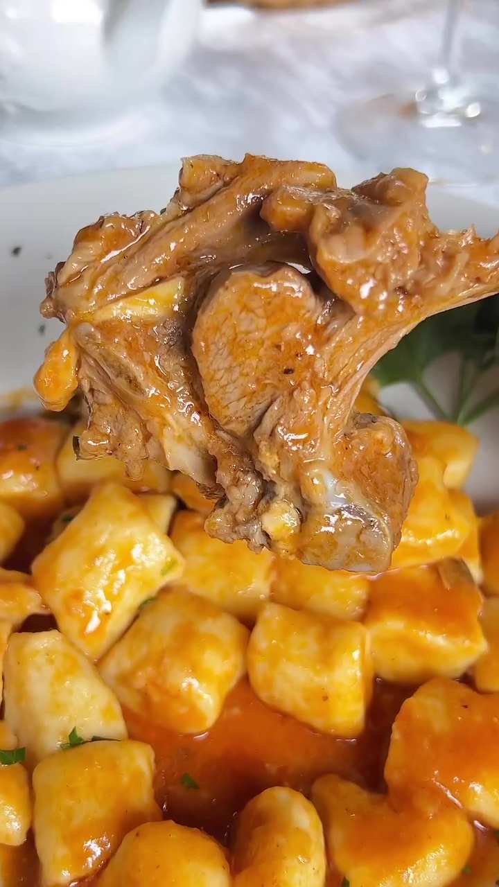Gulaš od jagnjetine