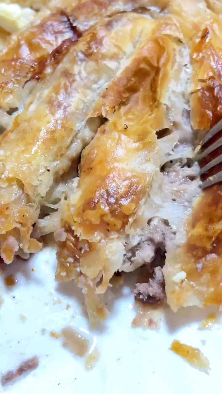 Pita sa seckanom teletinom